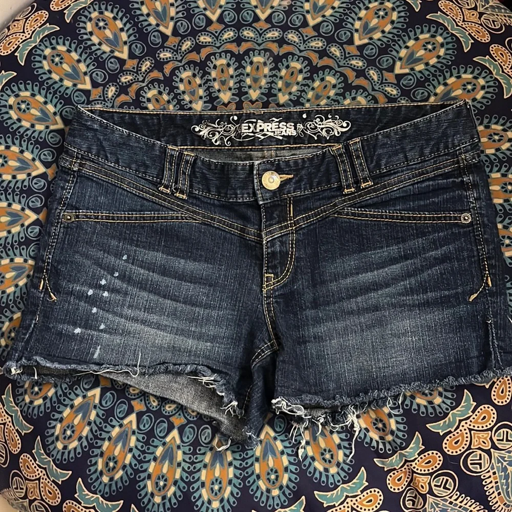 Express Distressed Cut Offs - Picture 1 of 3